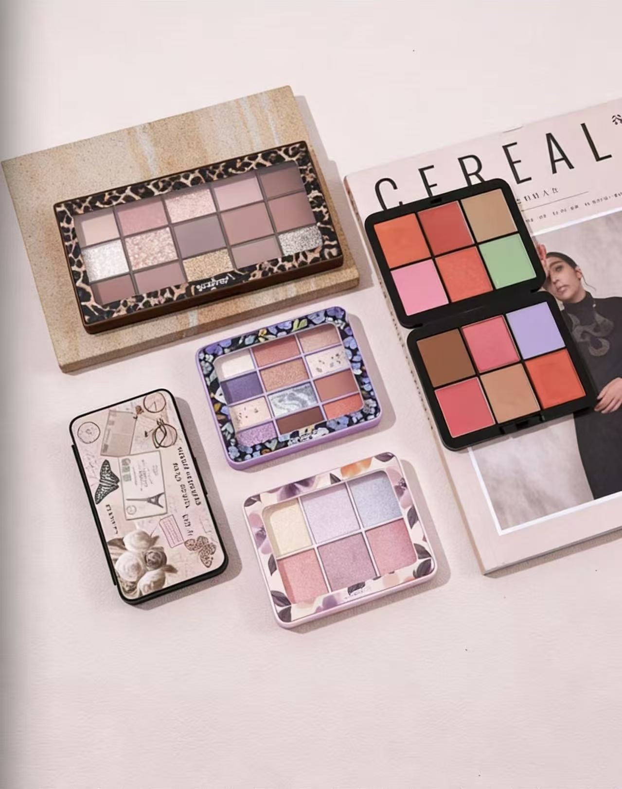 EYESHADOW